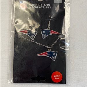 New England Patriots earring and necklace set